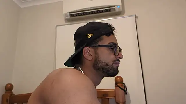 robin103666 online show from 04/04/26, 02:47