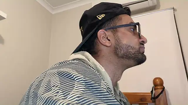 robin103666 online show from 04/12/26, 12:10