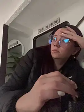 vitoria bell online show from 04/10/26, 12:10