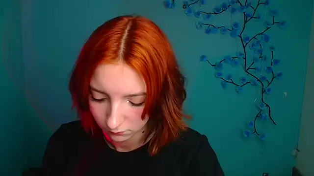 Snapshot of Butterfly_Milly chatting on 03/25/26, 02:01 Butterfly Milly online show from 03/25/26, 02:01