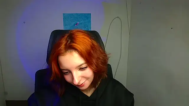 Snapshot of Butterfly_Milly chatting on 04/06/26, 11:33 Butterfly Milly online show from 04/06/26, 11:33