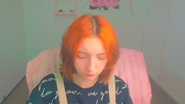 Snapshot of Butterfly_Milly chatting on 04/13/26, 11:48 Butterfly Milly online show from 04/13/26, 11:48