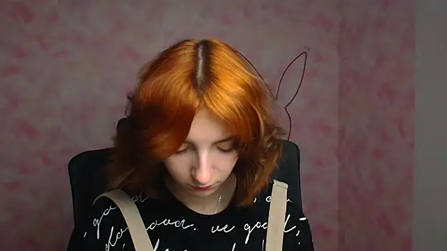 Snapshot of Butterfly_Milly chatting on 04/14/26, 11:38 Butterfly Milly online show from 04/14/26, 11:38