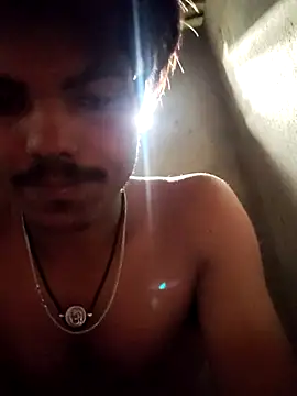 Snapshot of luck00y chatting on 04/12/26, 01:32 luck00y online show from 04/12/26, 01:32