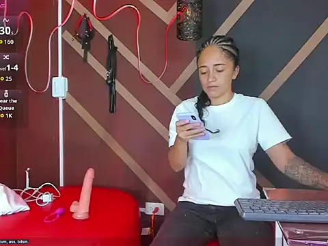 kloeMadels online show from 04/14/26, 06:47