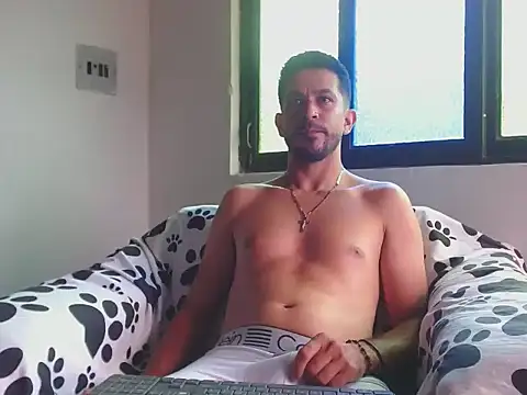 21Latinlover online show from 03/27/26, 04:18