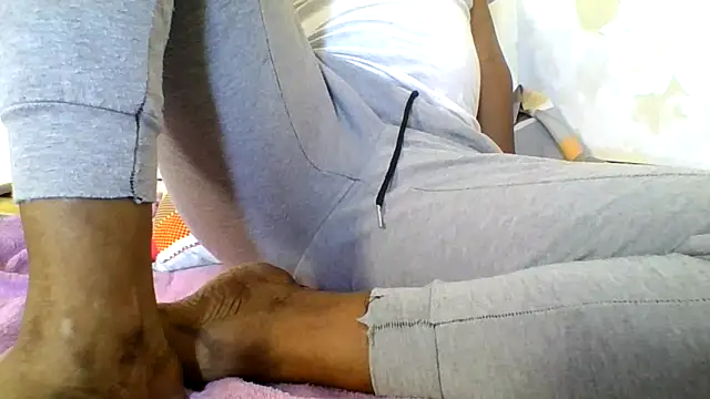Thandie40 online show from 05/20/26, 07:42