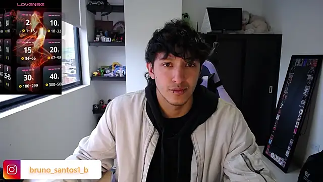 Snapshot of Bruno_santos1 chatting on 04/08/26, 11:43 Bruno santos1 online show from 04/08/26, 11:43