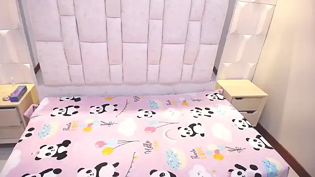 saraloaizacl202 online show from 04/14/26, 06:36