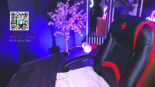 Snapshot of angelic_coy chatting on 04/10/26, 04:01 angelic coy online show from 04/10/26, 04:01