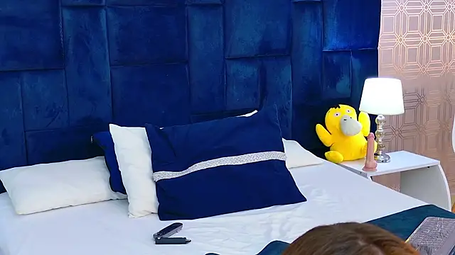 Ivana Kitty online show from 04/14/26, 08:15