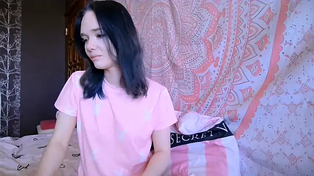 baby onface online show from 04/17/26, 08:50