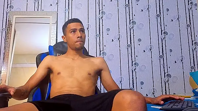 Charlies Fox online show from 04/04/26, 07:11