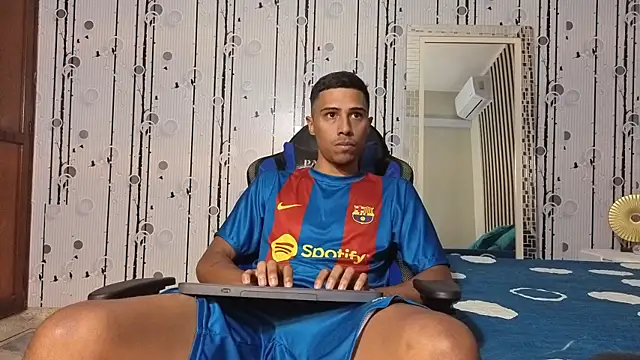 Charlies Fox online show from 04/14/26, 07:31