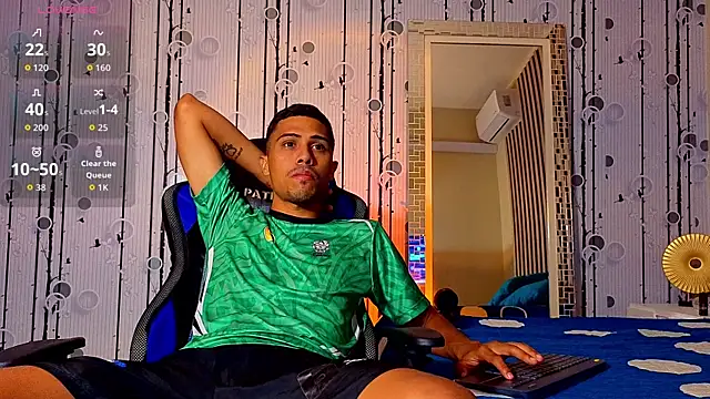 Charlies Fox online show from 04/15/26, 07:21