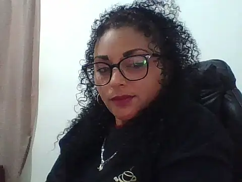 Snapshot of lachurca693 chatting on 04/06/26, 03:15 lachurca693 online show from 04/06/26, 03:15