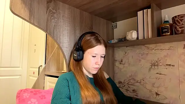 KiraNice1 online show from 04/07/26, 07:31