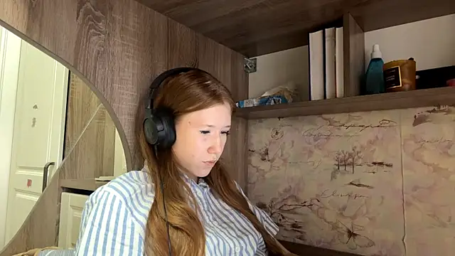 KiraNice1 online show from 04/11/26, 10:30