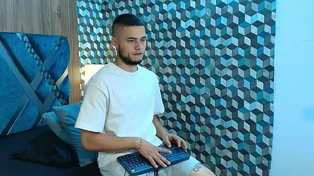 Joaho Fernandez online show from 07/24/26, 08:40
