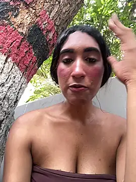 Snapshot of ANNIE_10- chatting on 04/12/26, 05:07 ANNIE 10- online show from 04/12/26, 05:07