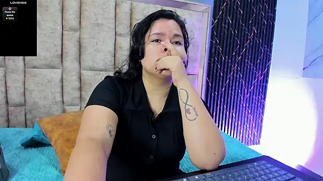 natasha adam21 online show from 07/12/26, 02:13