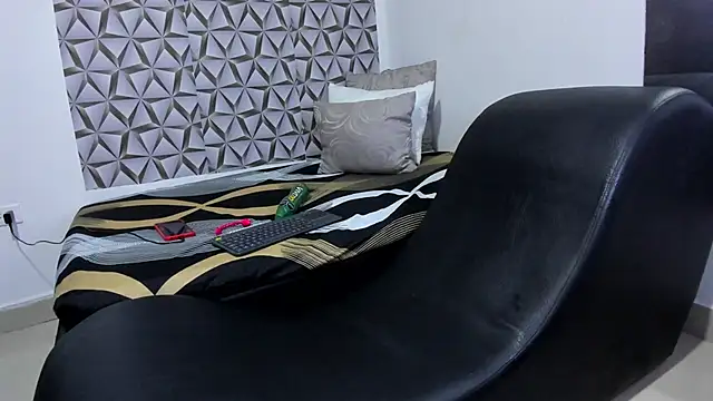 Snapshot of Benjamin_lich chatting on 04/16/26, 02:45 Benjamin lich online show from 04/16/26, 02:45