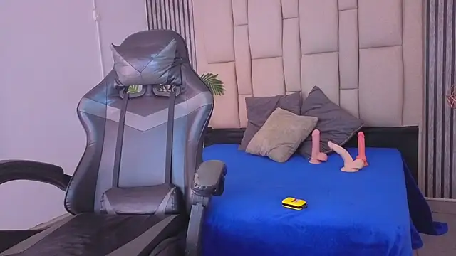 karamoss online show from 04/16/26, 09:15