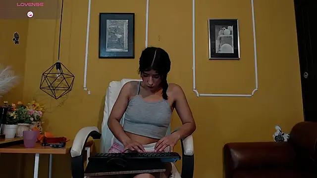 AmericaMillan ds online show from 04/12/26, 10:31