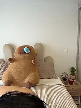 SerenaFox  online show from 04/15/26, 09:26