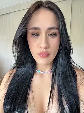 SerenaFox  online show from 04/16/26, 08:31