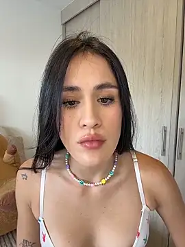 SerenaFox  online show from 04/16/26, 09:39