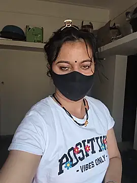 HeartlessGirl online show from 05/20/26, 04:51