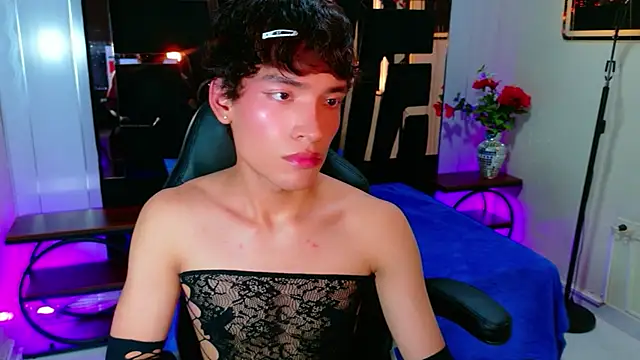 IsaacNovaa online show from 04/07/26, 06:52