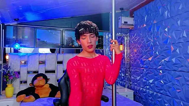 IsaacNovaa online show from 04/15/26, 09:05