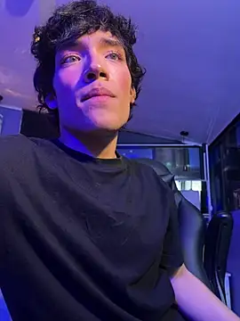 Snapshot of IsaacNovaa chatting on 07/18/26, 11:41 IsaacNovaa online show from 07/18/26, 11:41