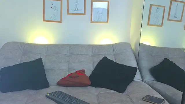 Snapshot of CharlotteCopper_ chatting on 04/10/26, 10:53 CharlotteCopper online show from 04/10/26, 10:53