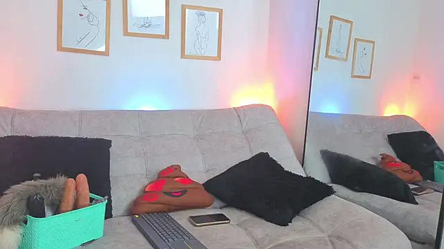 Snapshot of CharlotteCopper_ chatting on 04/16/26, 10:38 CharlotteCopper online show from 04/16/26, 10:38