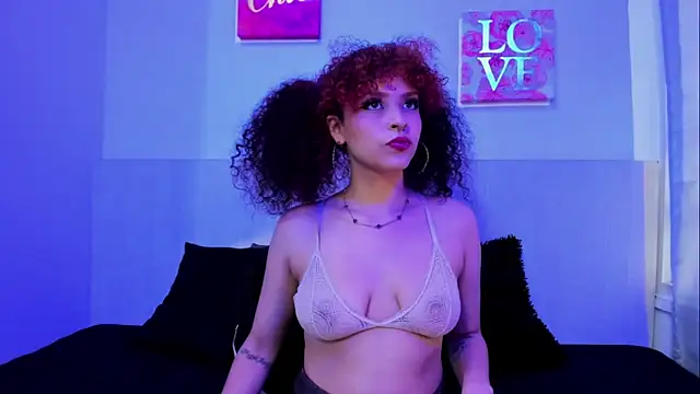 Naomi Doll  online show from 04/16/26, 08:20