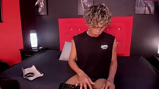 Henrikvermillion online show from 03/31/26, 03:19