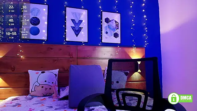 HoneyLeslie online show from 03/28/26, 07:57