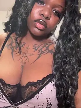 Nyla xox online show from 04/10/26, 10:14