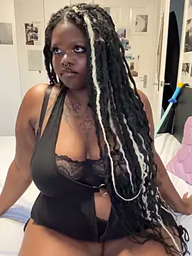 Nyla xox online show from 06/14/26, 08:22