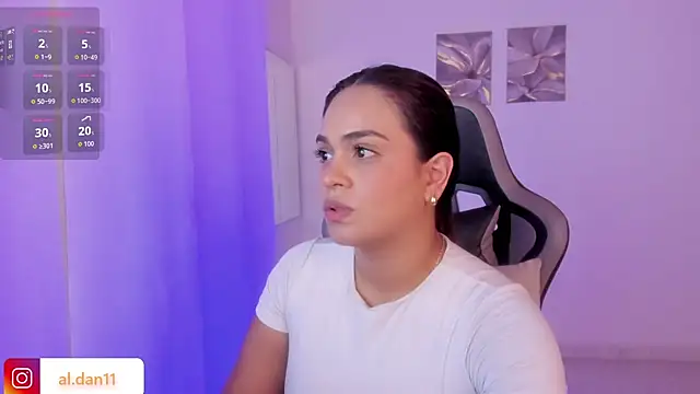 Snapshot of alana_dantes_ chatting on 07/08/26, 07:40 alana dantes online show from 07/08/26, 07:40