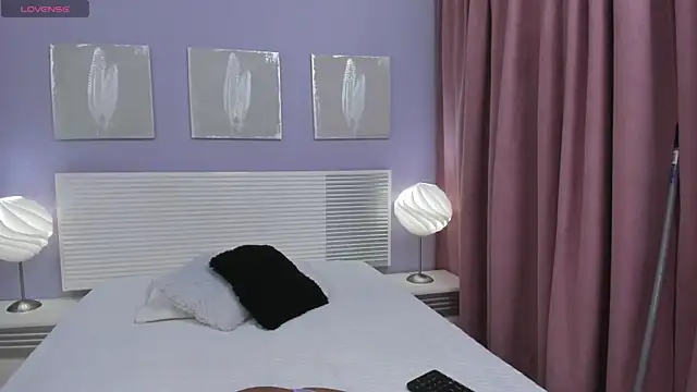 Snapshot of Mia_Ebonyy chatting on 03/26/26, 12:33 Mia Ebonyy online show from 03/26/26, 12:33