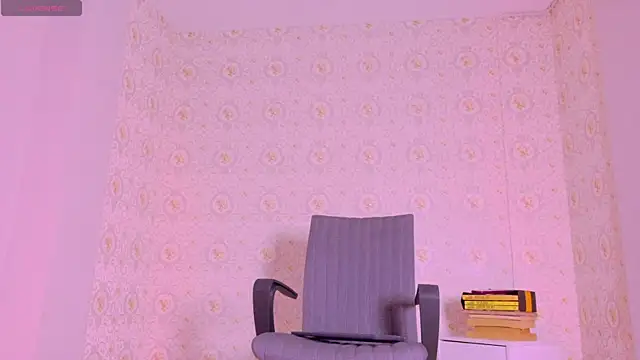 Mikavelvet08 online show from 05/27/26, 04:37