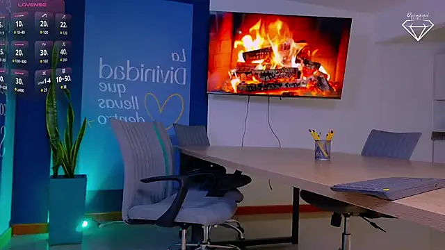 Snapshot of Diamondpierce chatting on 04/09/26, 07:52 Diamondpierce online show from 04/09/26, 07:52