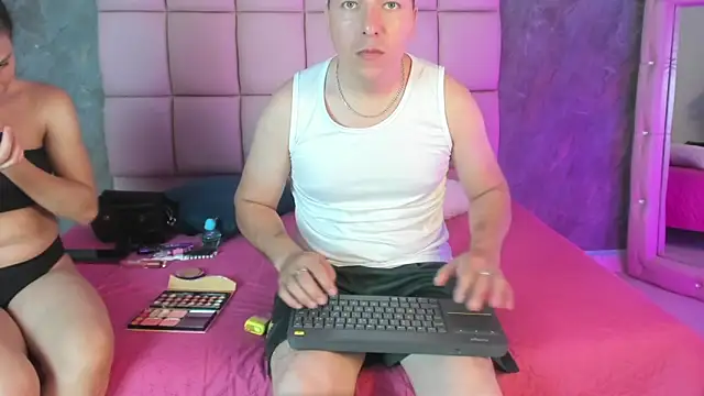 Snapshot of dante_king1 chatting on 04/06/26, 03:26 dante king1 online show from 04/06/26, 03:26