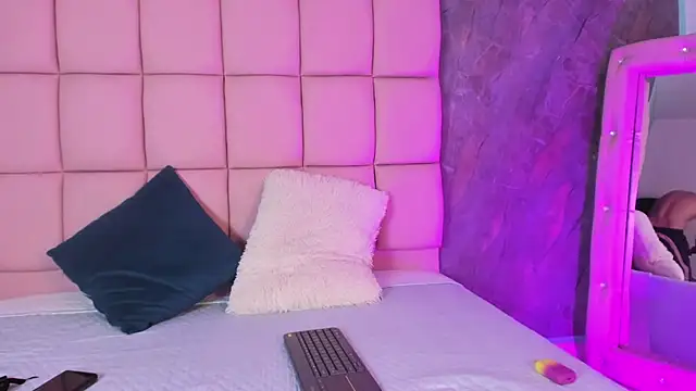 Snapshot of dante_king1 chatting on 04/08/26, 03:50 dante king1 online show from 04/08/26, 03:50