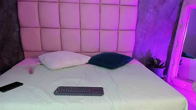 Snapshot of dante_king1 chatting on 04/11/26, 04:17 dante king1 online show from 04/11/26, 04:17