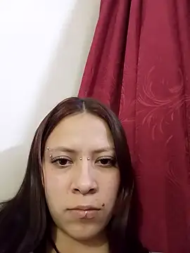 AuroraaMoonn online show from 04/02/26, 11:46